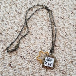 Plunder design necklace